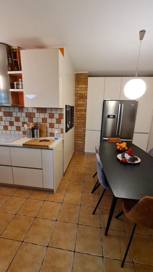 South 2 Osijek Apartment Exterior photo